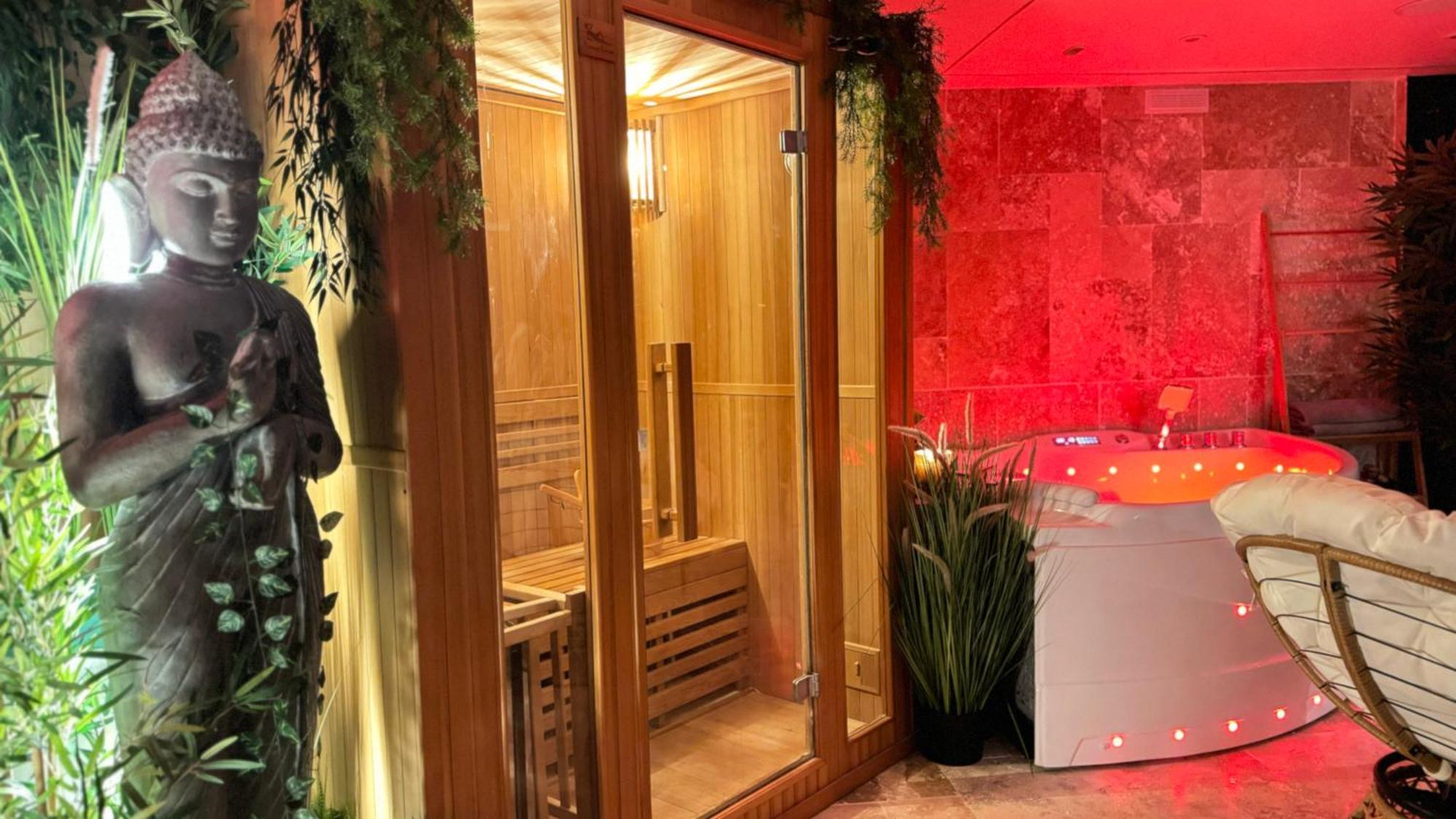 Apartment Nuit De Reve : Spa, Sauna, Cinema Villemomble